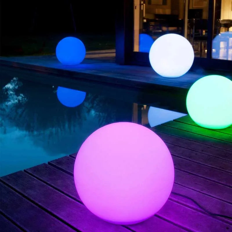 Sphère Lumineuse LED Flottante - Ambiance Jardin